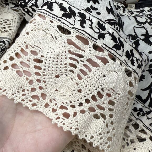 Christian Siriano Boho Peasant Top Size XL Linen Blend Black Floral Crochet Lace - Picture 12 of 12